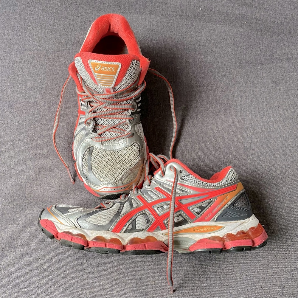 Asics Gel-Nimbus 15 Women's Size 8; Gray and Coral Running Shoes
